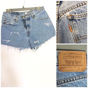 Vintage ORANGE TAB Levi's light distressed shorts